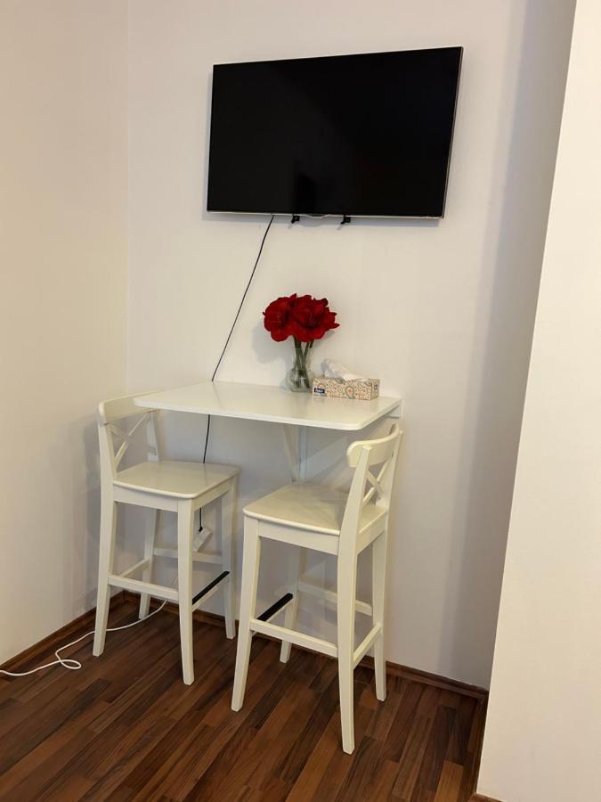Cozy Homestay At Andel Prag Exterior foto